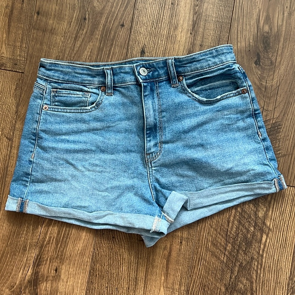 American Eagle Mom Shorts